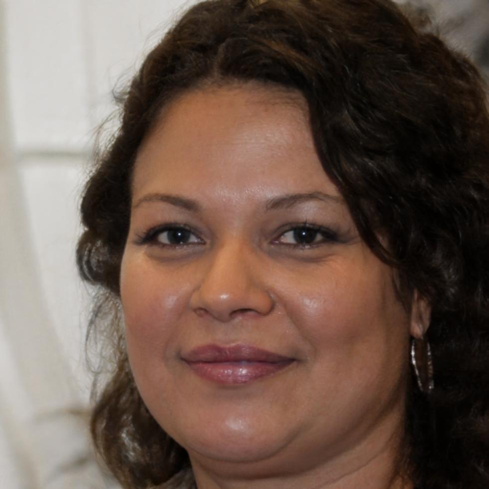 Portrait of Mirabel Cheswick, strategic planning instructor at falenquorite